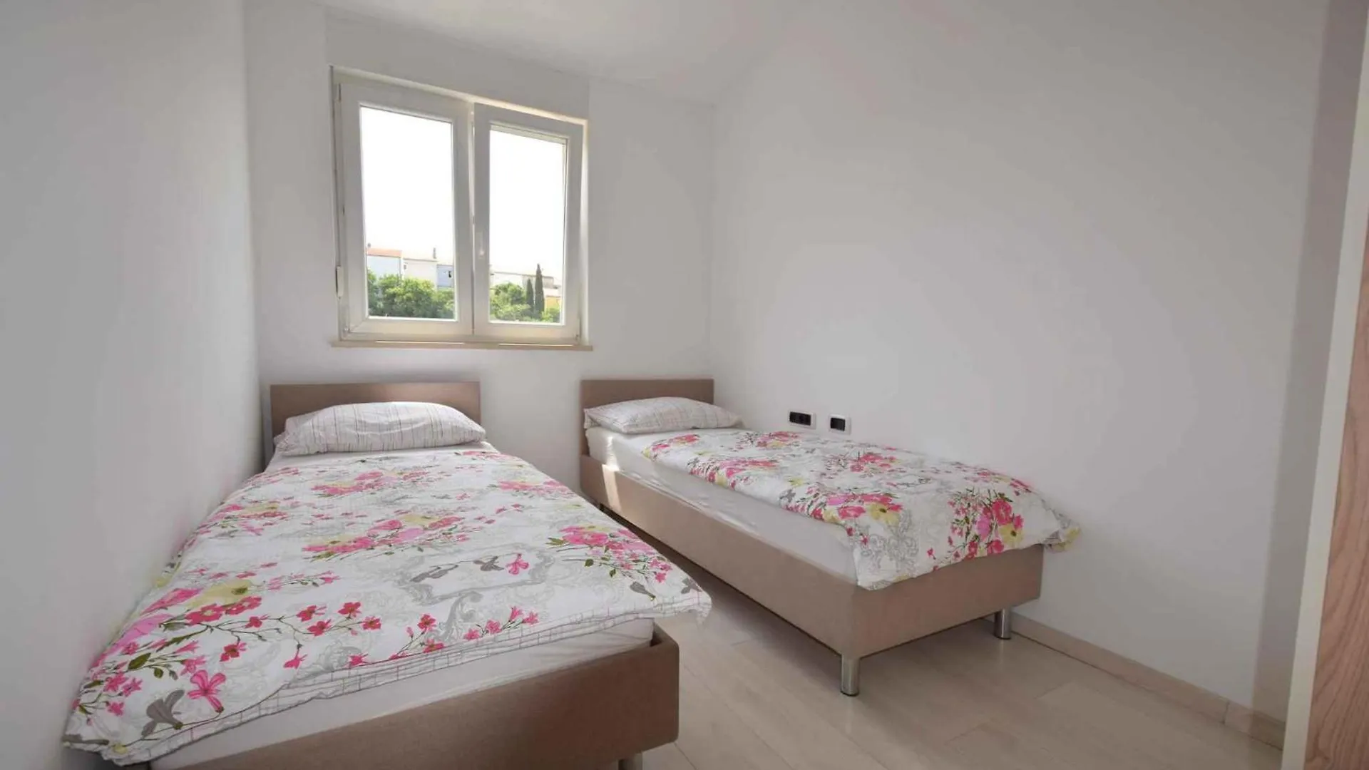 Apartment In Omisalj/Insel Krk 35666